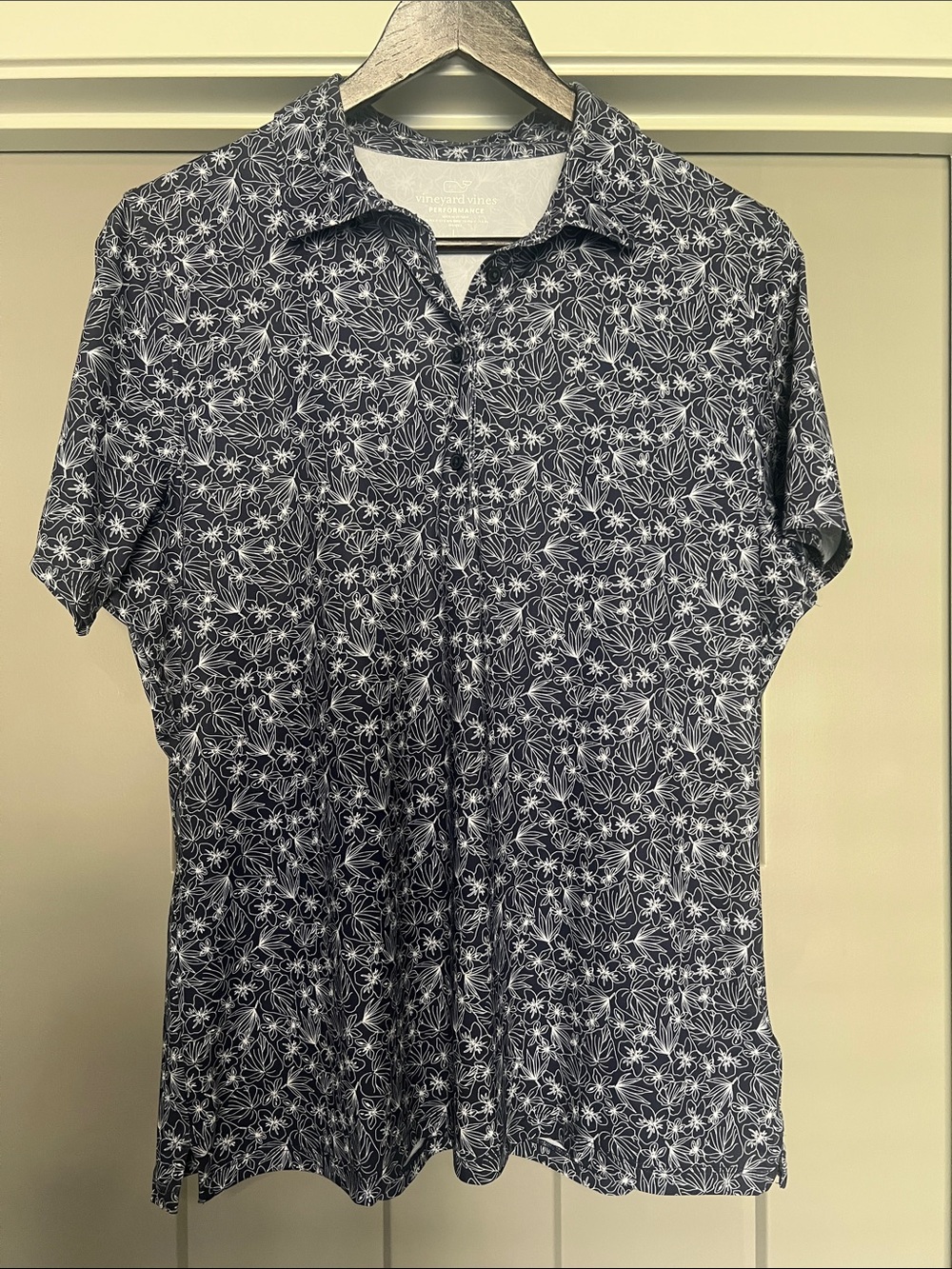 Women’s Vineyard Vines Performance Polo Size Large